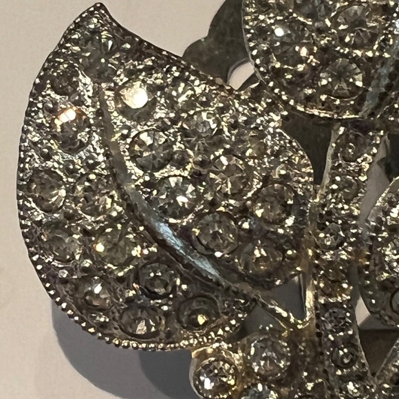 Antique Art Deco Pot Metal Icy Clear Crystal Dress Clip 30s - Picture 6 of 11